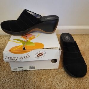Black faux suede Dr Scholl's clogs size 9